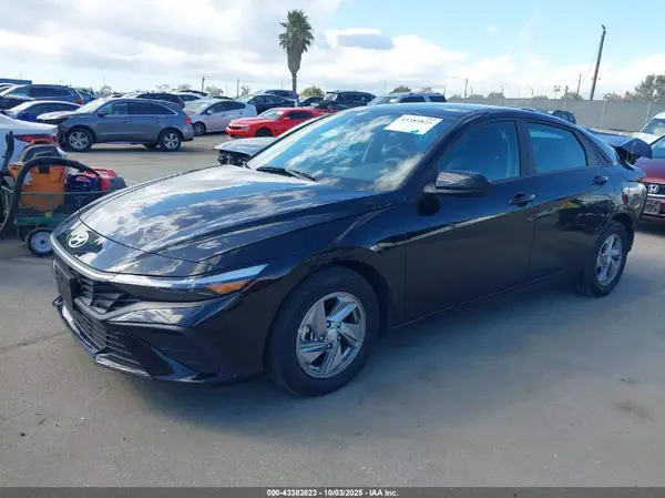 KMHLL4DG9RU675835 2024 HYUNDAI ELANTRA - Image 2