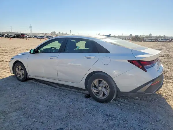 KMHLL4DG9RU695986 2024 HYUNDAI ELANTRA - Image 2