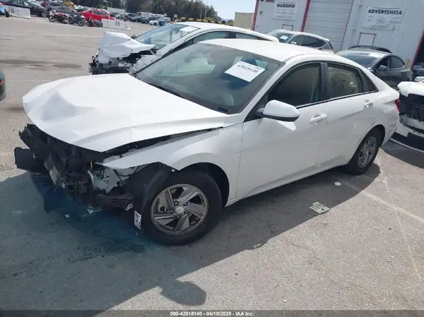 KMHLL4DG9RU777300 2024 HYUNDAI ELANTRA - Image 2