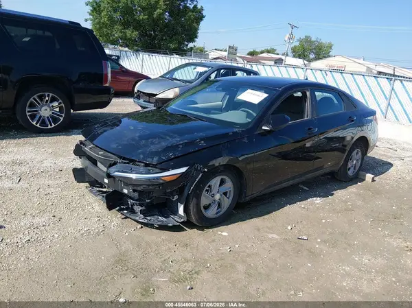 KMHLL4DG9RU786594 2024 HYUNDAI ELANTRA - Image 2