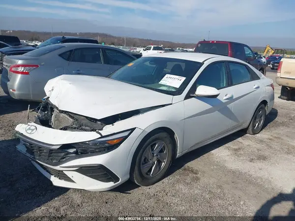 KMHLL4DG9RU817164 2024 HYUNDAI ELANTRA - Image 2