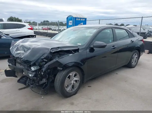 KMHLL4DG9RU850598 2024 HYUNDAI ELANTRA - Image 2