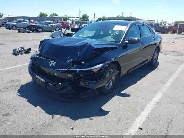 KMHLL4DG9SU010231 2025 HYUNDAI ELANTRA - Image 2