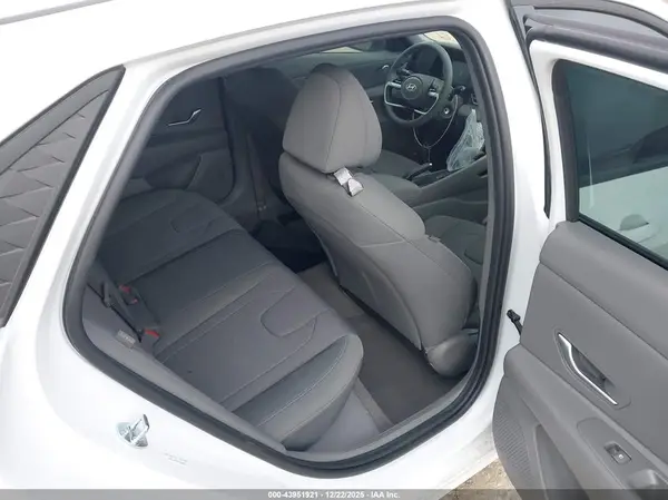 KMHLL4DG9SU042015 2025 HYUNDAI ELANTRA - Image 8