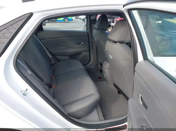 KMHLL4DG9SU076990 2025 HYUNDAI ELANTRA - Image 8