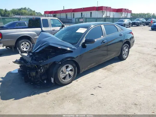 KMHLL4DG9SU874339 2025 HYUNDAI ELANTRA - Image 2