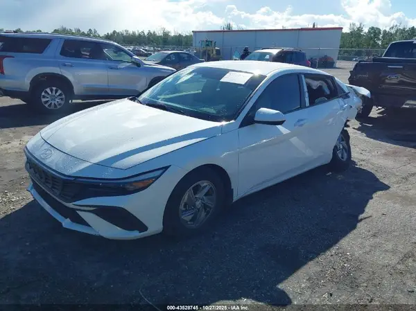 KMHLL4DG9SU947032 2025 HYUNDAI ELANTRA - Image 2