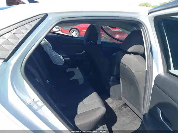KMHLL4DG9SU947032 2025 HYUNDAI ELANTRA - Image 8