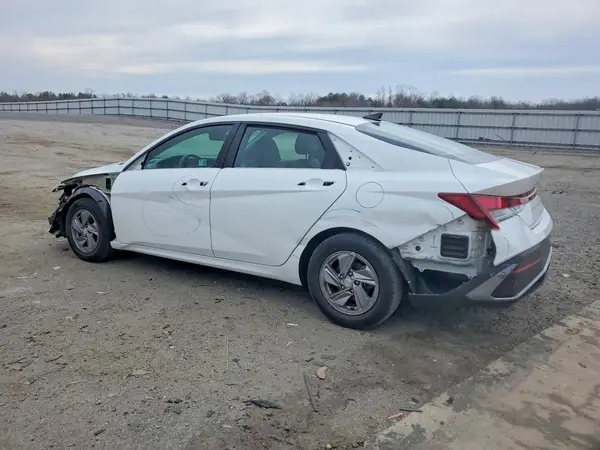 KMHLL4DGXRU678369 2024 HYUNDAI ELANTRA - Image 2