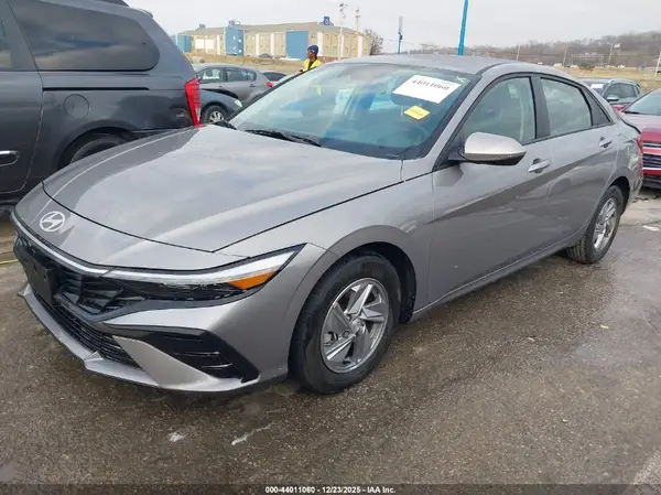 KMHLL4DGXRU726209 2024 HYUNDAI ELANTRA - Image 2
