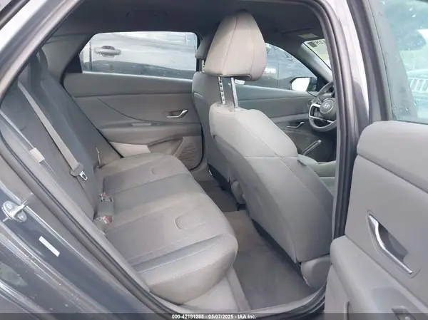 KMHLL4DGXRU786085 2024 HYUNDAI ELANTRA - Image 8