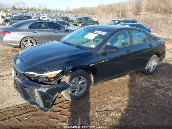 KMHLL4DGXRU788869 2024 HYUNDAI ELANTRA - Image 2