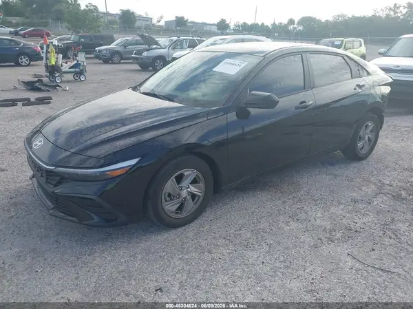 KMHLL4DGXRU799452 2024 HYUNDAI ELANTRA - Image 2