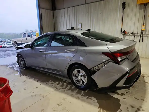 KMHLL4DGXRU813821 2024 HYUNDAI ELANTRA - Image 2
