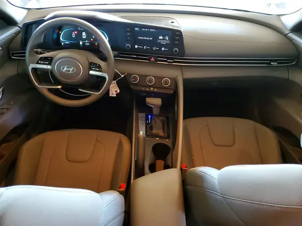 KMHLL4DGXRU818047 2024 HYUNDAI ELANTRA - Image 8