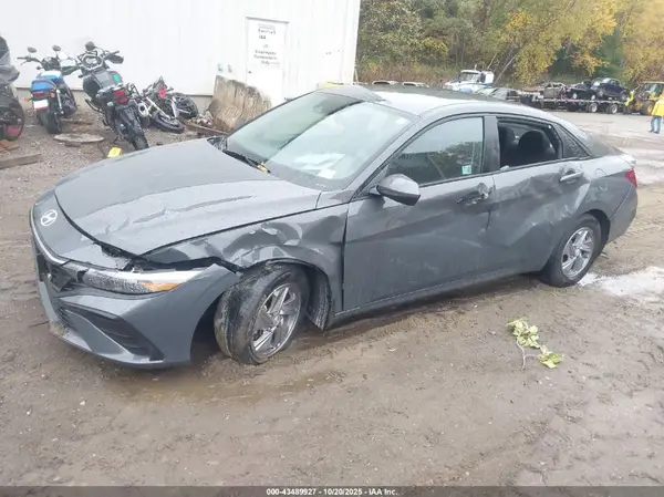 KMHLL4DGXRU827430 2024 HYUNDAI ELANTRA - Image 2