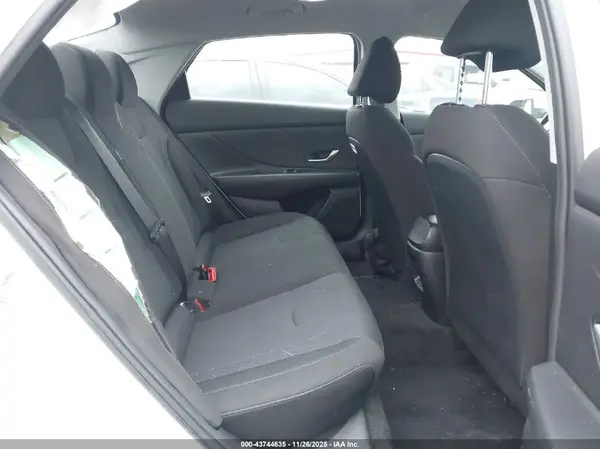 KMHLL4DGXRU828299 2024 HYUNDAI ELANTRA - Image 8