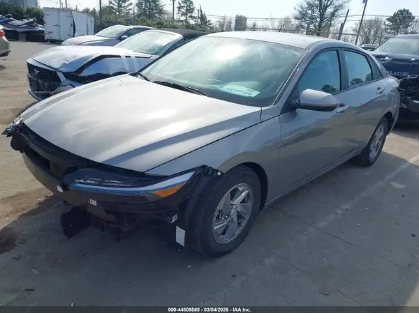 KMHLL4DGXRU828920 2024 HYUNDAI ELANTRA - Image 2