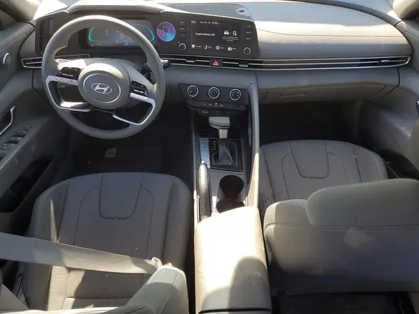 KMHLL4DGXRU829582 2024 HYUNDAI ELANTRA - Image 8