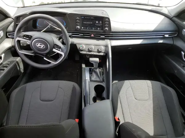 KMHLL4DGXSU855864 2025 HYUNDAI ELANTRA - Image 8