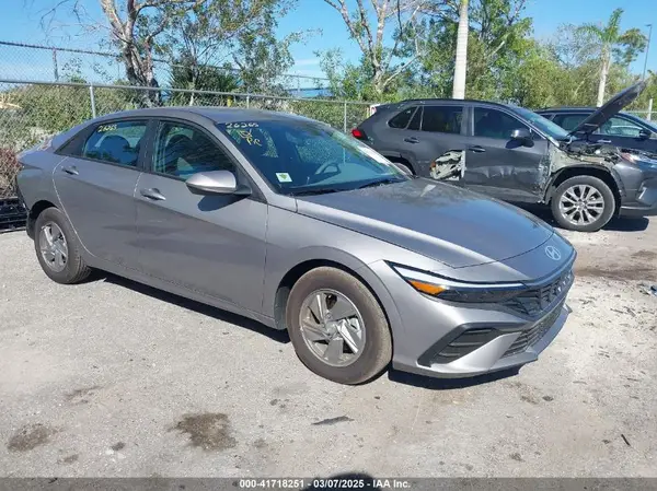 KMHLL4DGXSU886659 2025 HYUNDAI ELANTRA - Image 1