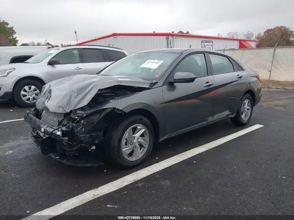 KMHLL4DGXSU998152 2025 HYUNDAI ELANTRA - Image 2