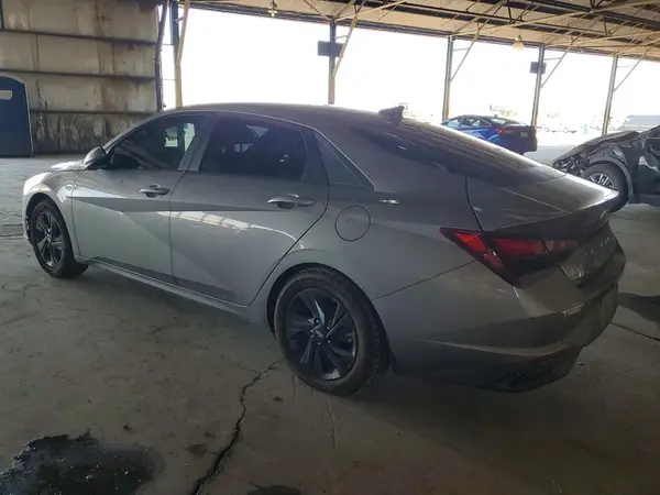 KMHLM4AG0MU065011 2021 HYUNDAI ELANTRA - Image 2