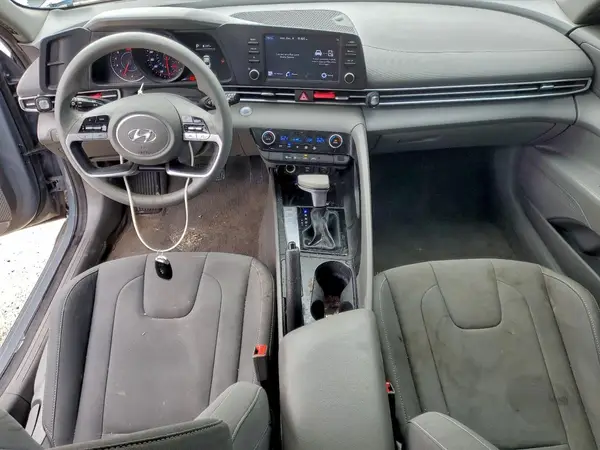 KMHLM4AG0MU066031 2021 HYUNDAI ELANTRA - Image 8