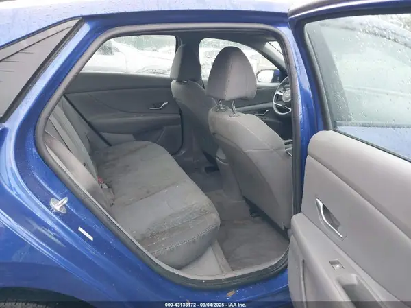 KMHLM4AG0MU068376 2021 HYUNDAI ELANTRA - Image 8