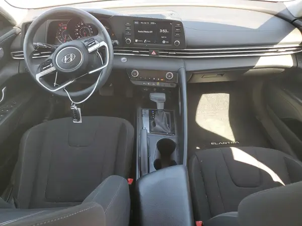 KMHLM4AG0MU070841 2021 HYUNDAI ELANTRA - Image 8