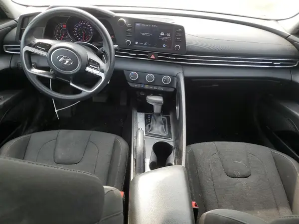 KMHLM4AG0MU072394 2021 HYUNDAI ELANTRA - Image 8