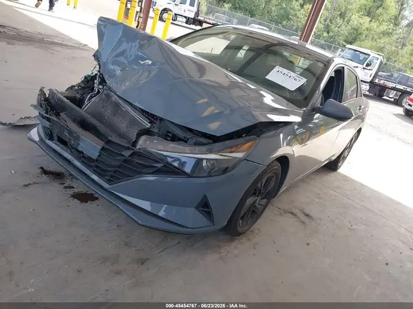 KMHLM4AG0MU072735 2021 HYUNDAI ELANTRA - Image 2