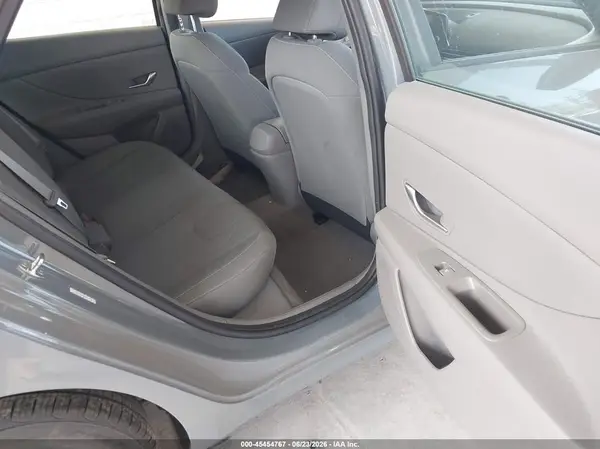 KMHLM4AG0MU072735 2021 HYUNDAI ELANTRA - Image 8