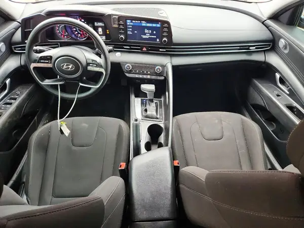 KMHLM4AG0MU074484 2021 HYUNDAI ELANTRA - Image 8