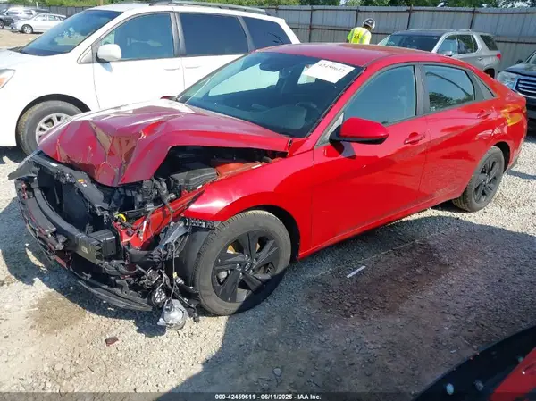 KMHLM4AG0MU074498 2021 HYUNDAI ELANTRA - Image 2