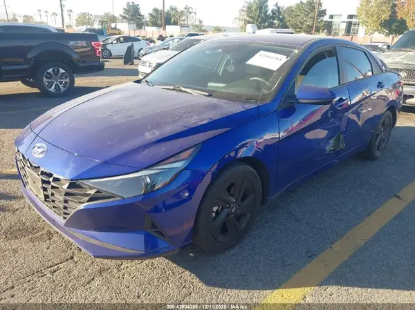 KMHLM4AG0MU093262 2021 HYUNDAI ELANTRA - Image 2