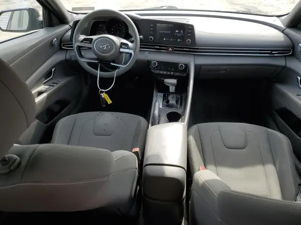 KMHLM4AG0MU095366 2021 HYUNDAI ELANTRA - Image 8