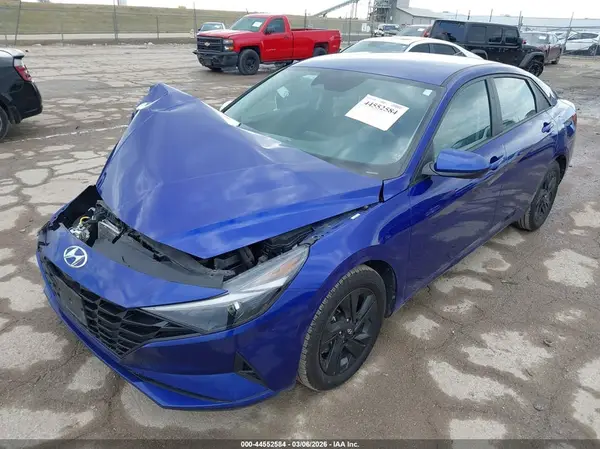 KMHLM4AG0MU103580 2021 HYUNDAI ELANTRA - Image 2