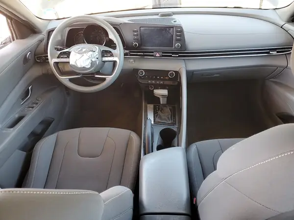 KMHLM4AG0MU110075 2021 HYUNDAI ELANTRA - Image 8