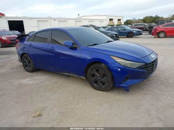 KMHLM4AG0MU111078 2021 HYUNDAI ELANTRA - Image 1