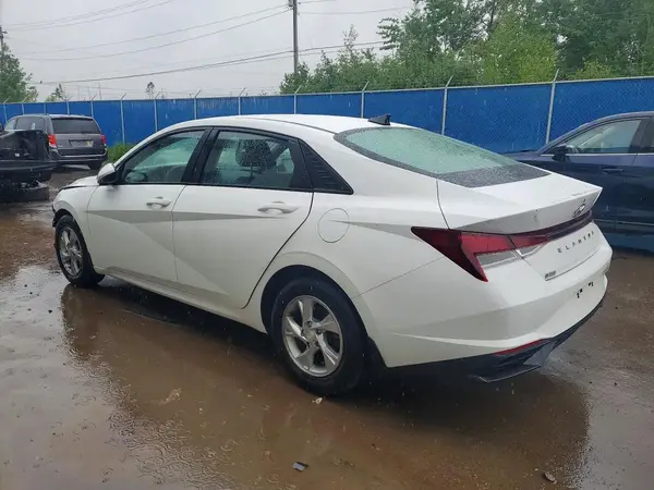 KMHLM4AG0MU117172 2021 HYUNDAI ELANTRA - Image 2