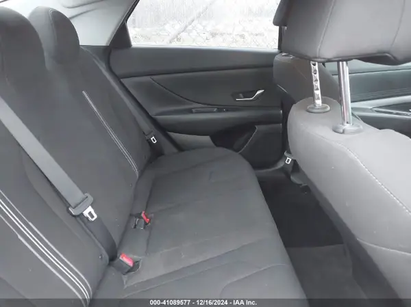 KMHLM4AG0MU121352 2021 HYUNDAI ELANTRA - Image 8