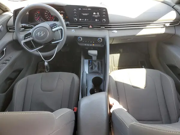 KMHLM4AG0MU123635 2021 HYUNDAI ELANTRA - Image 8