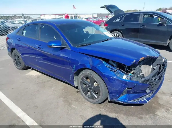 KMHLM4AG0MU131119 2021 HYUNDAI ELANTRA - Image 1