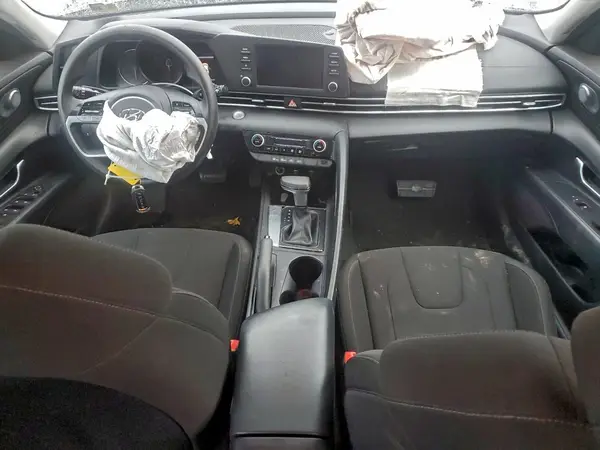KMHLM4AG0MU140886 2021 HYUNDAI ELANTRA - Image 8