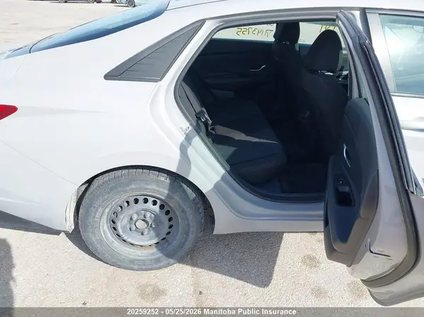 KMHLM4AG0MU143755 2021 HYUNDAI ELANTRA - Image 8