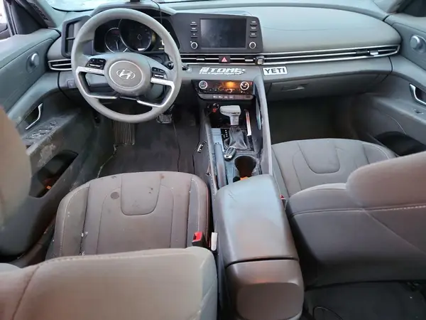 KMHLM4AG0MU177131 2021 HYUNDAI ELANTRA - Image 8