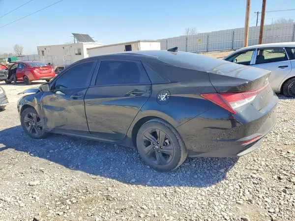 KMHLM4AG0NU216429 2022 HYUNDAI ELANTRA - Image 2