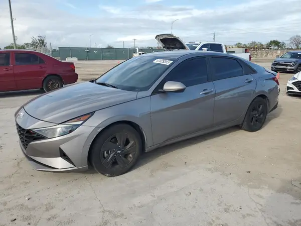 KMHLM4AG0NU220304 2022 HYUNDAI ELANTRA - Image 1