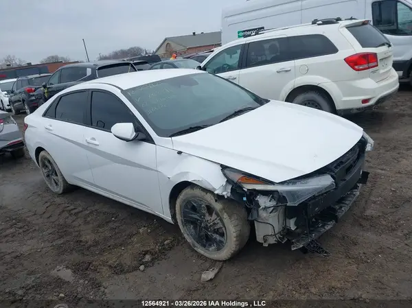 KMHLM4AG0NU262391 2022 HYUNDAI ELANTRA - Image 1